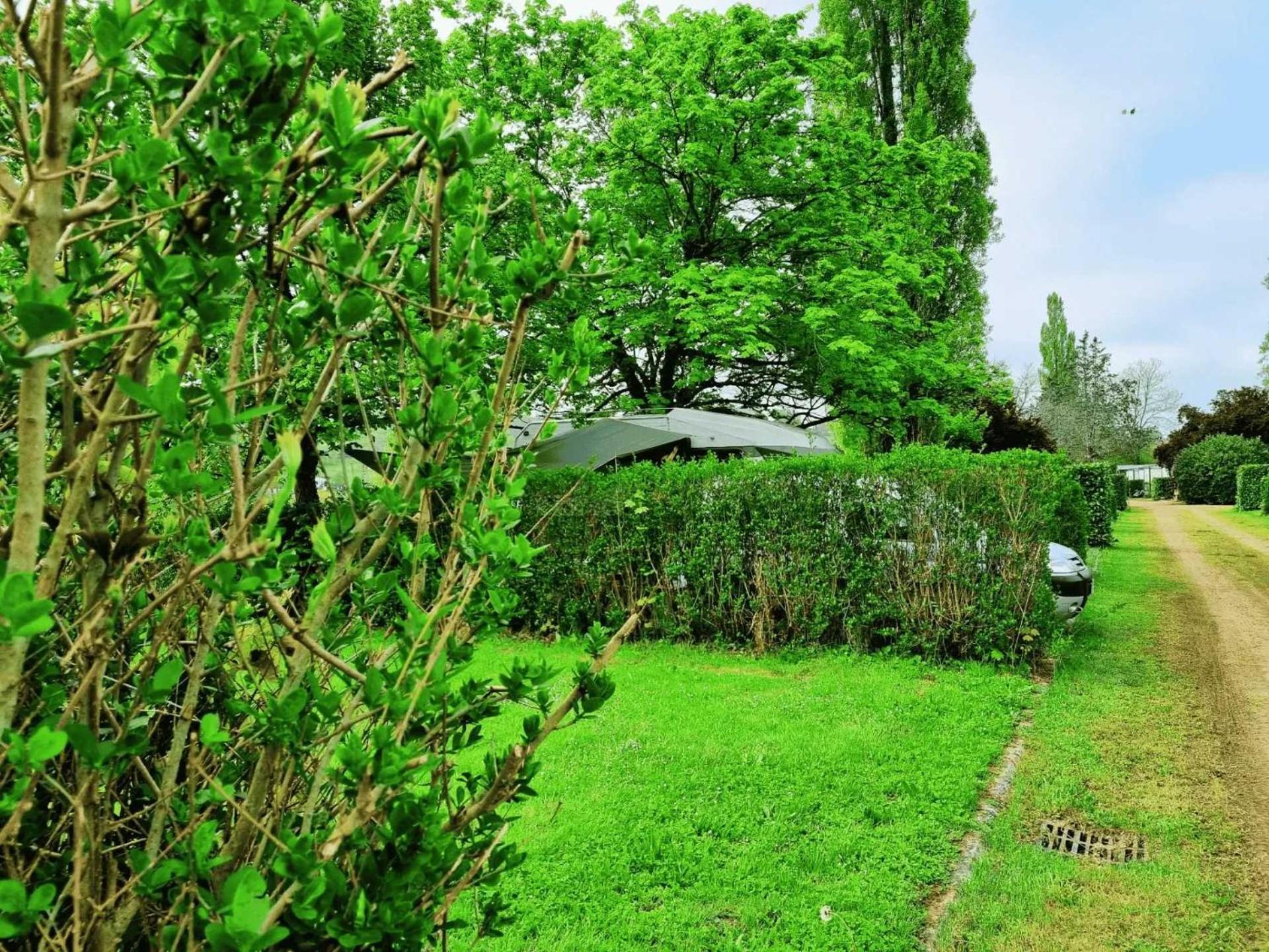 Camping De Charlieu - Mobile Home المظهر الخارجي الصورة